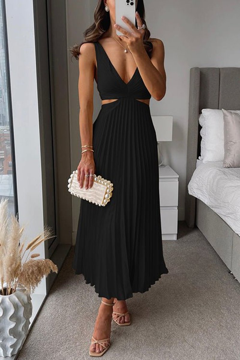 Mother of the Bride Dress Sleeveless V-Neck Pleated Maxi - Black