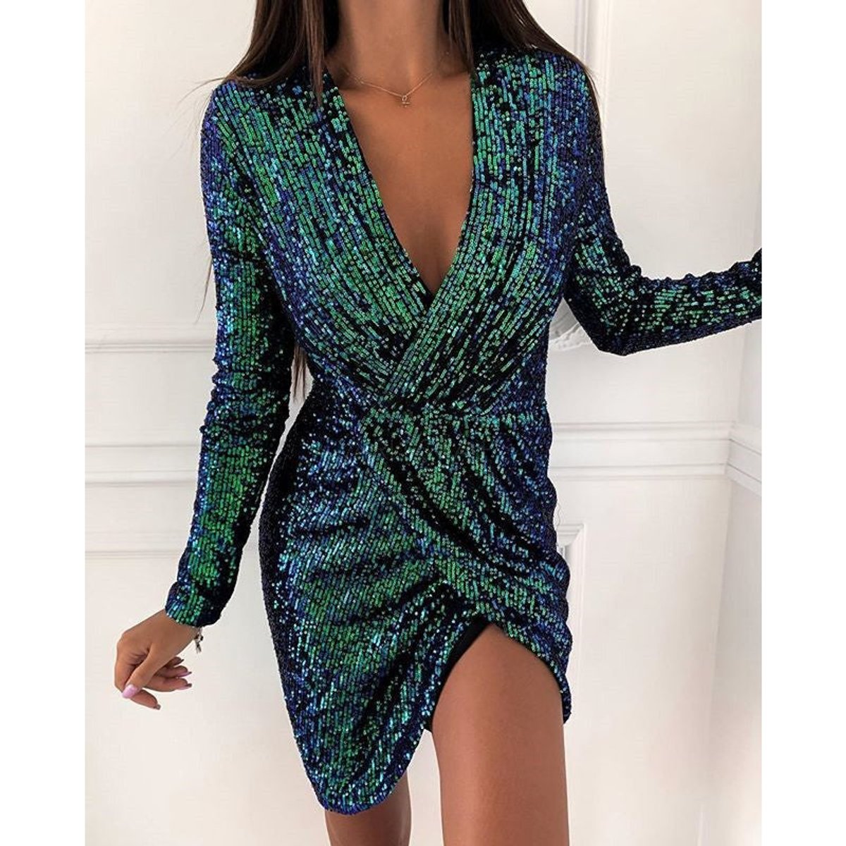 Women's Deep V-Neck Long Sleeve Sequin Cocktail Dress - Green