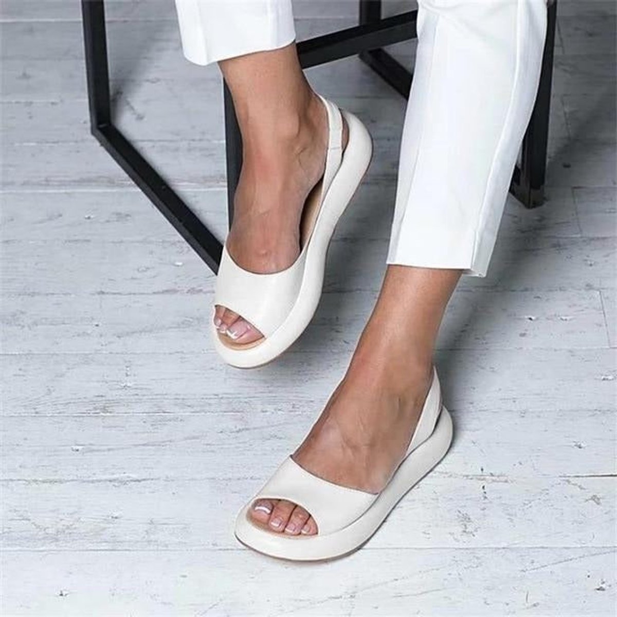 Women's Peep Toe Cushioned Flat Comfortable Sandals Slingback - White