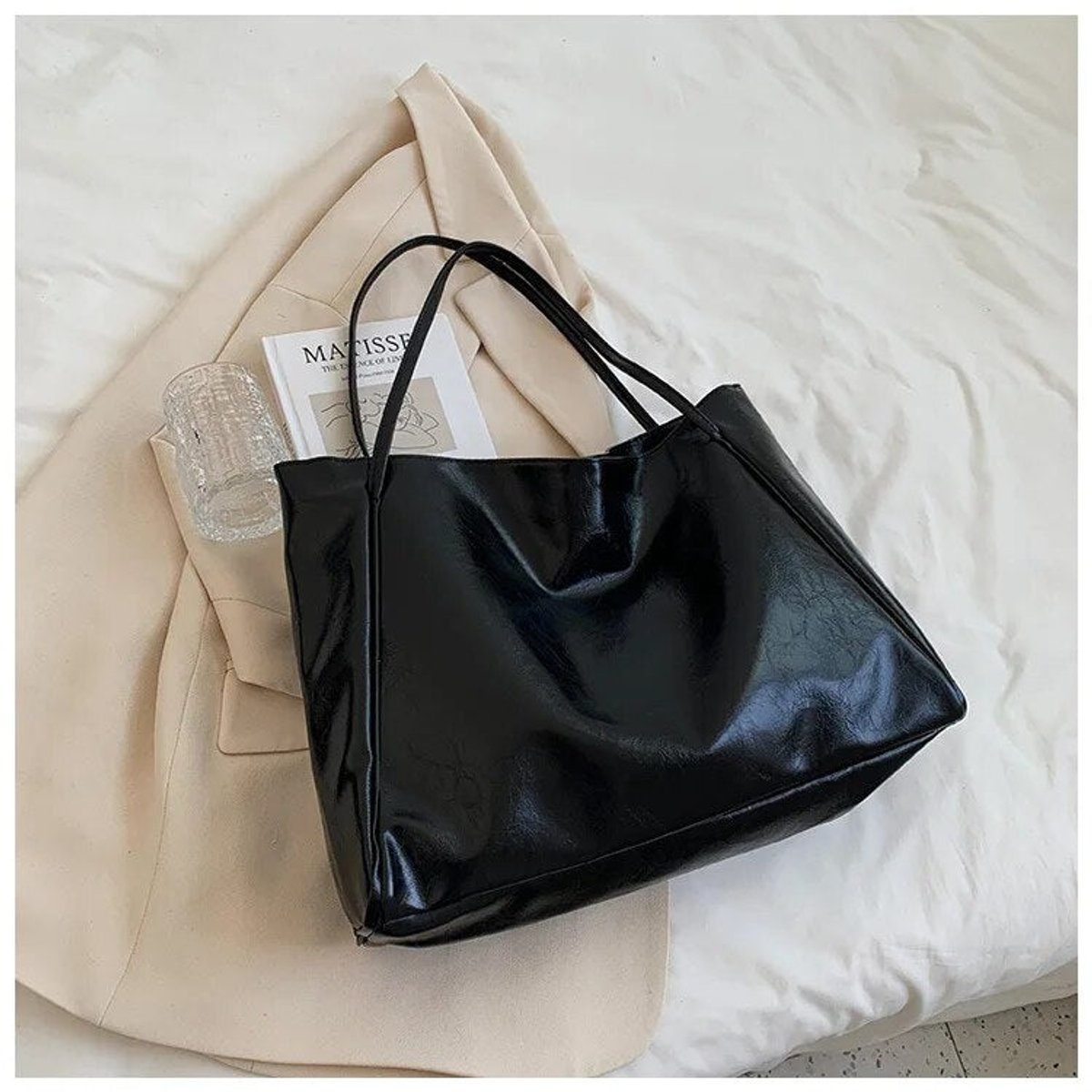 Women's Retro Large-Capacity Faux Leather Shoulder Tote Bag - Black