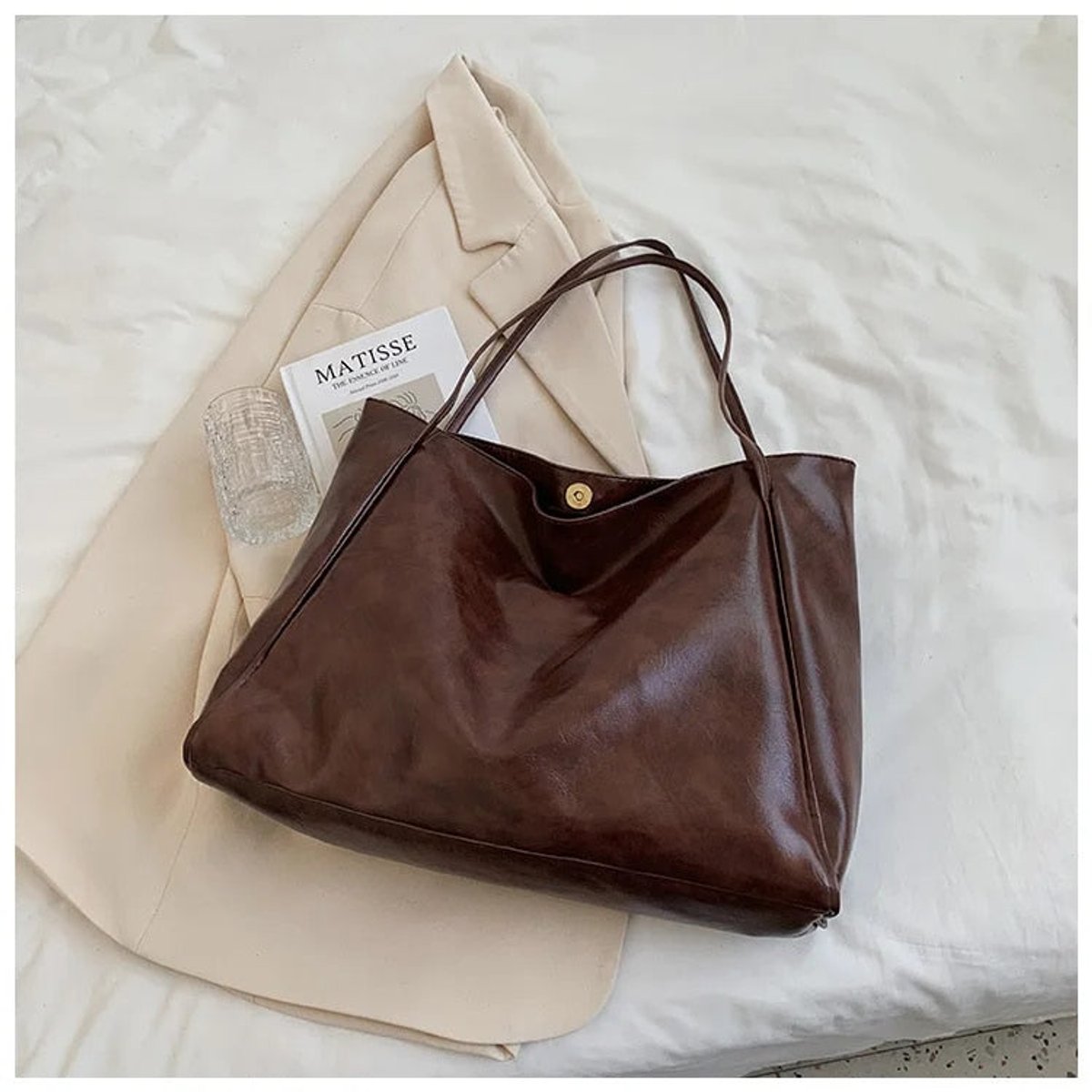 Women's Retro Large-Capacity Faux Leather Shoulder Tote Bag - Coffee Brown
