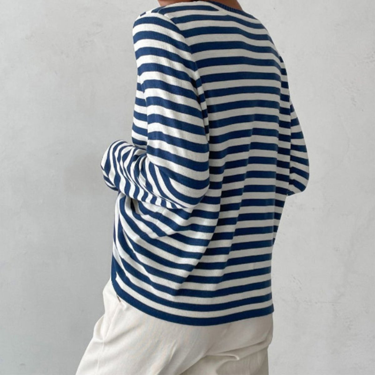 Women's Striped Relaxed-Fit Long-Sleeve Crewneck Sweater
