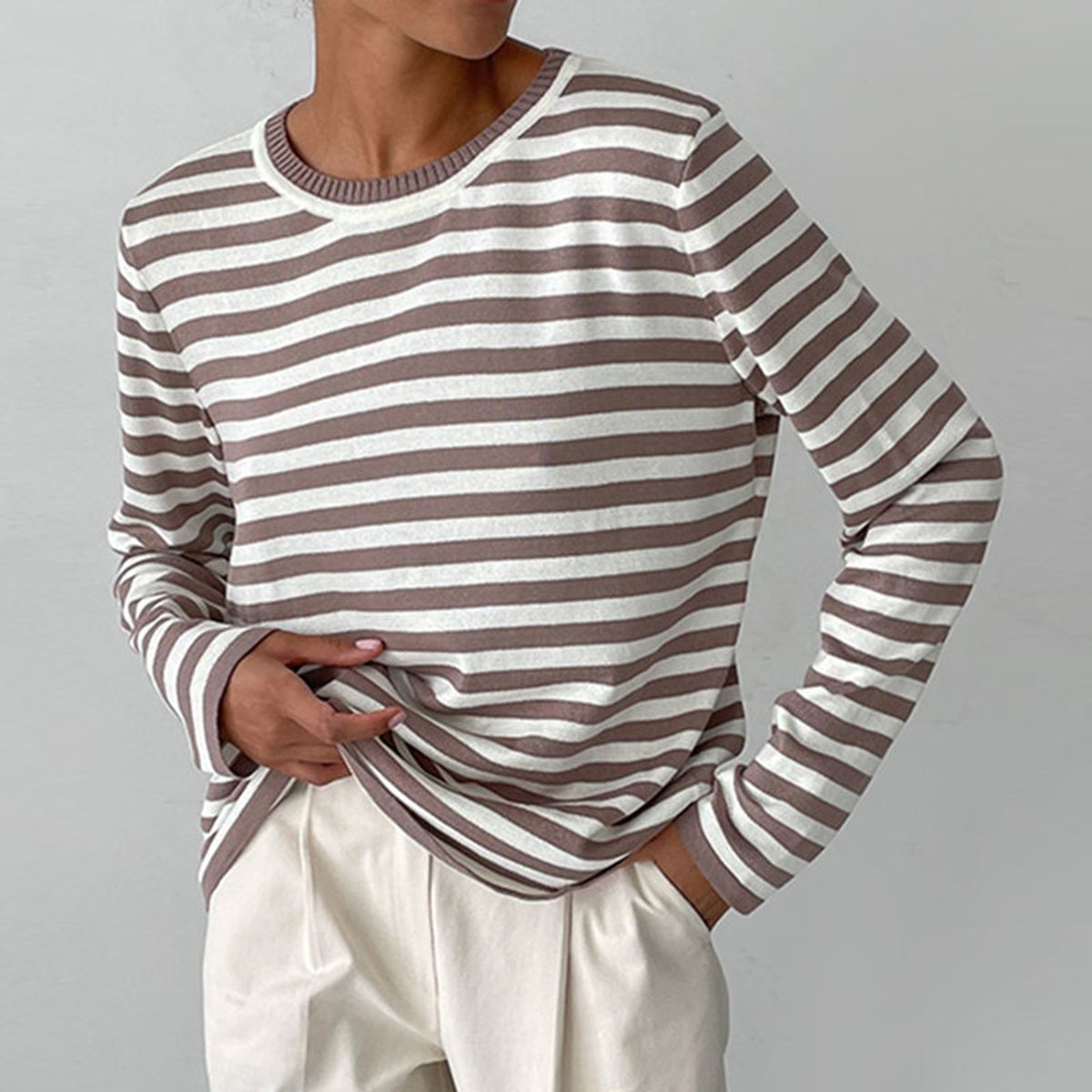 Women's Striped Relaxed-Fit Long-Sleeve Crewneck Sweater - Brown