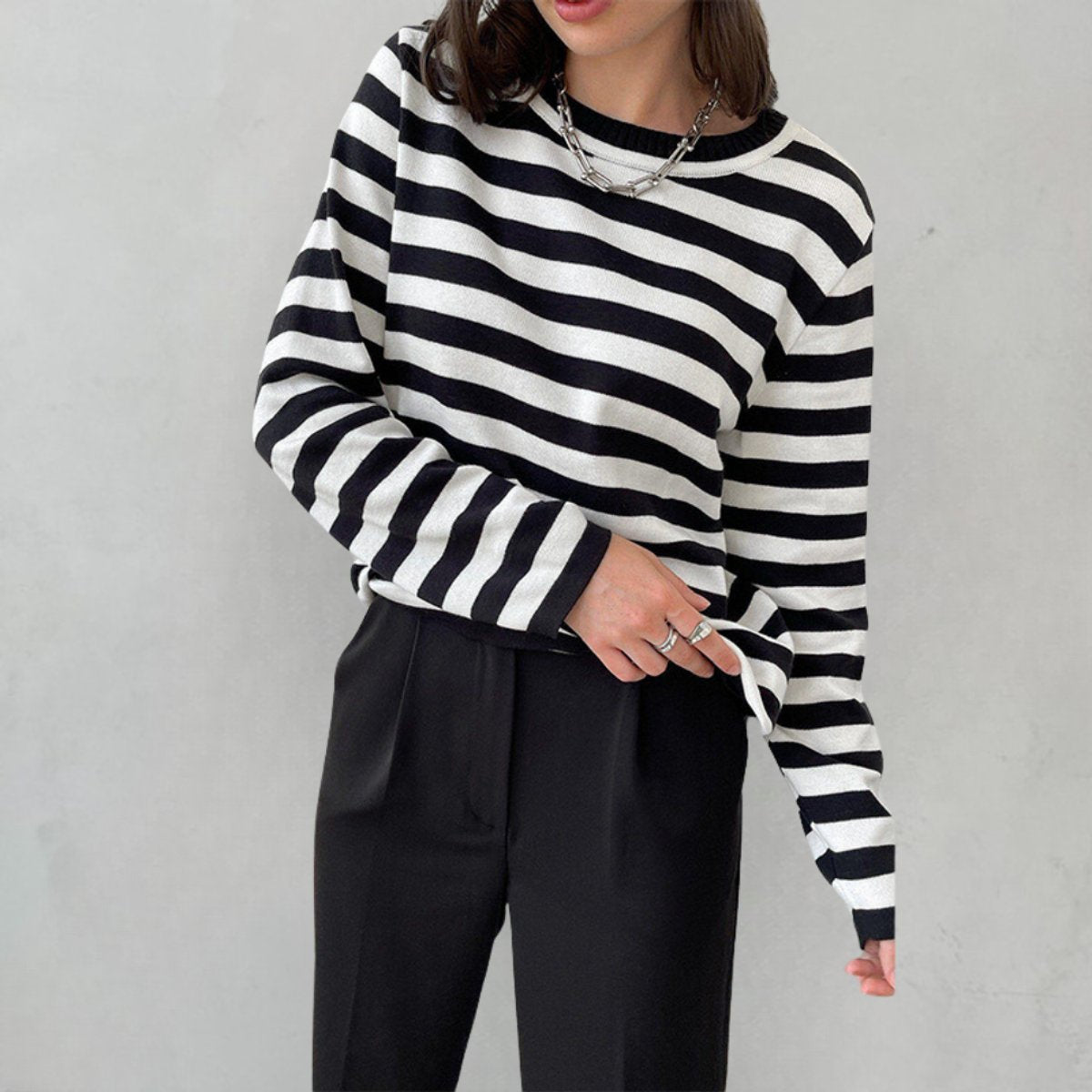 Women's Striped Relaxed-Fit Long-Sleeve Crewneck Sweater - Black
